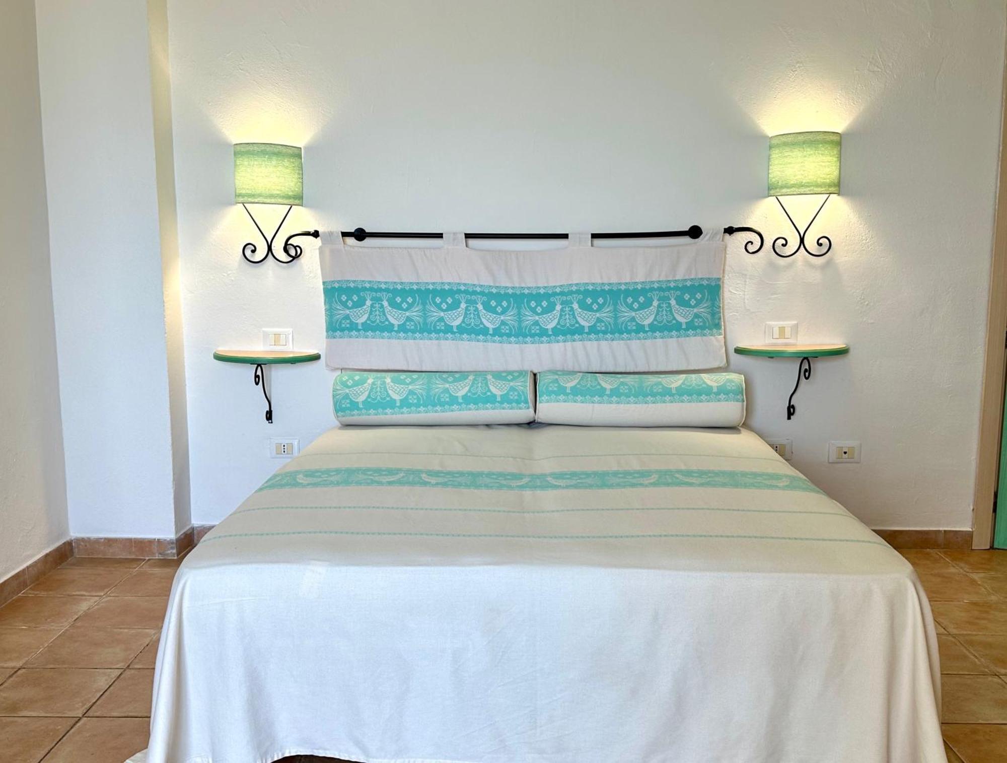 Acqua Di Mare Hotel E Resort Sorso Exterior photo